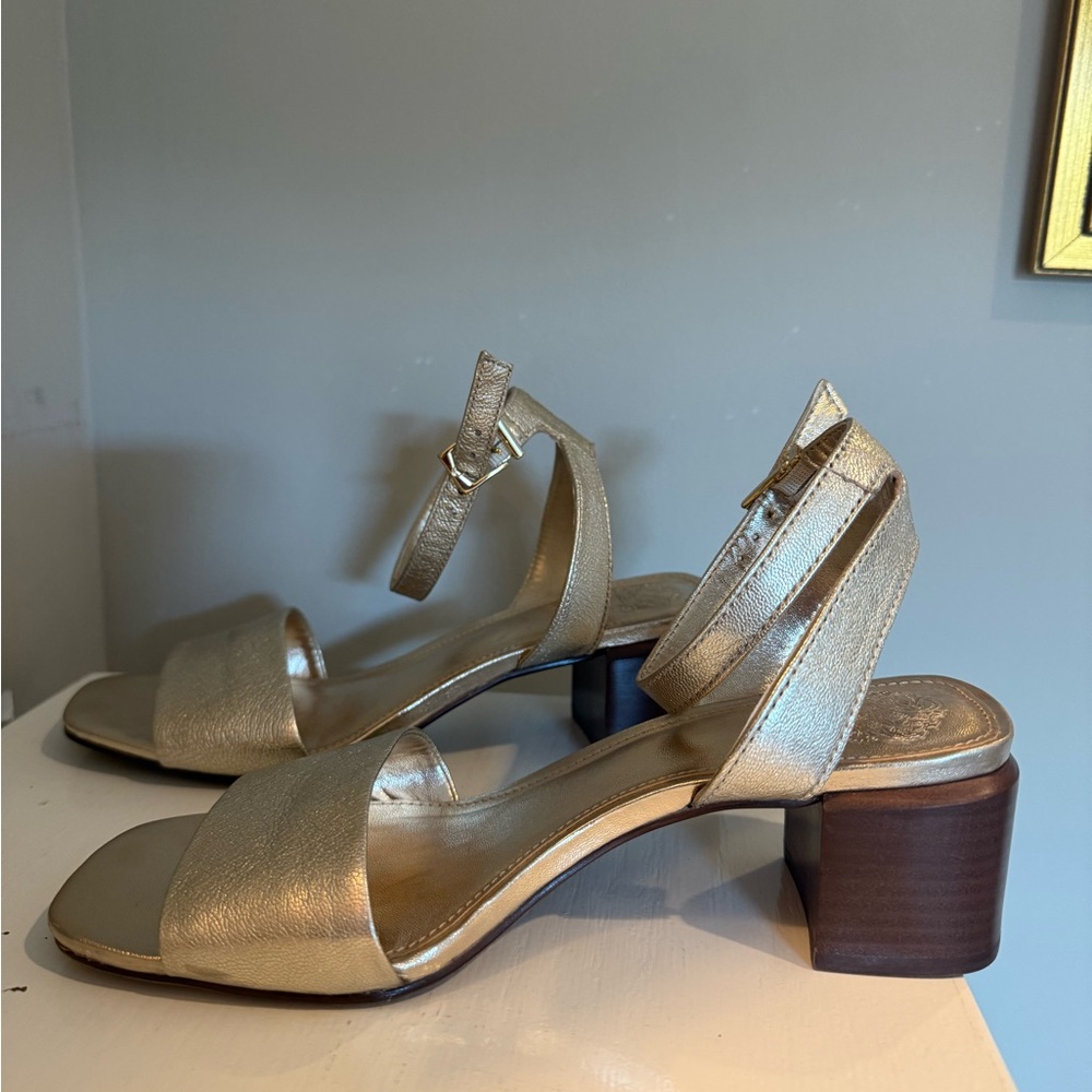 Vince Camuto Carliss Block Heel Sandals - worn once - size 6